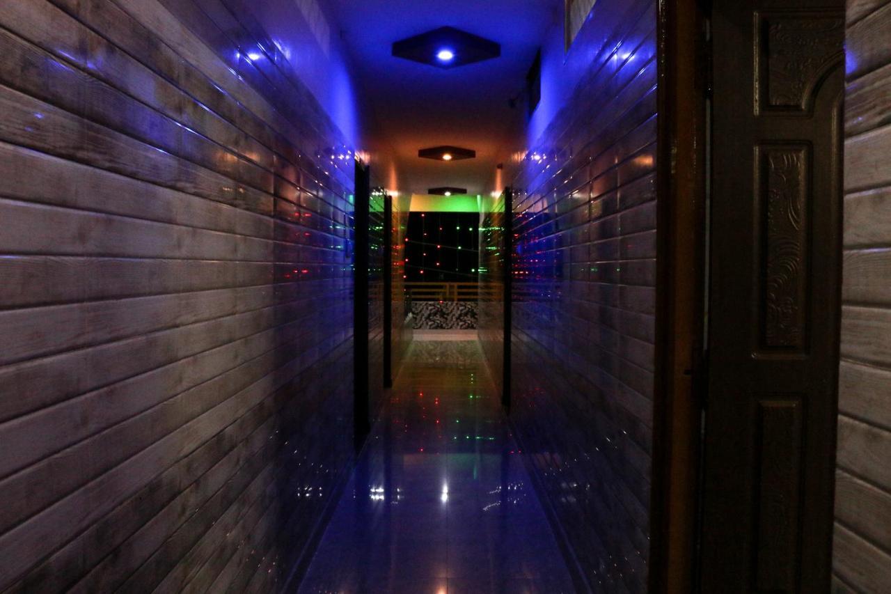 Sri Priya Lodge Dharmapuri Esterno foto