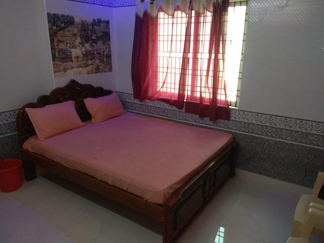 Sri Priya Lodge Dharmapuri Esterno foto